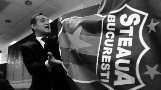 Mis jugadores hacen demasiado el amor: el insólito reproche en público del presidente a sus jugadores