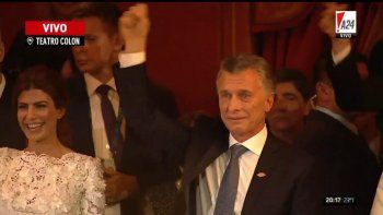 Macri se emocionó durante el cierre de la gala en el Teatro Colón