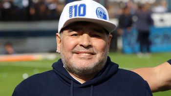 salio a la luz un romance oculto de diego maradona con una estrella espanola salio a la luz un romance oculto de diego maradona con una estrella espanola