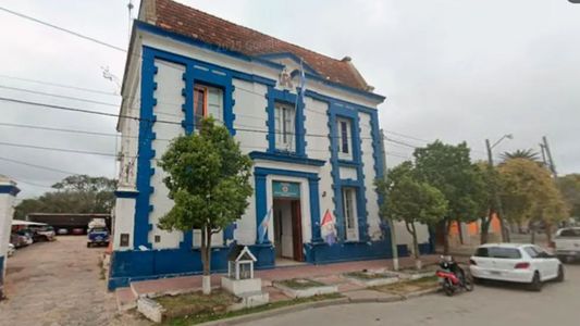 Escándalo: investigan a cuatro policías acusados de obligar a una mujer a mostrar fotos íntimas