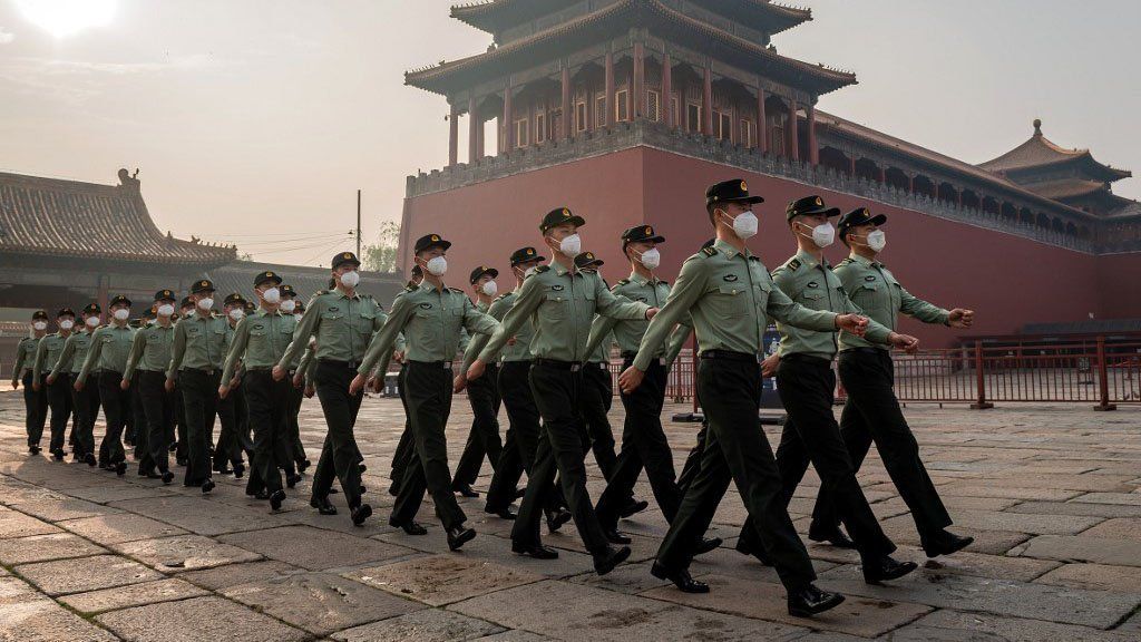 China probará una vacuna contra el COVID-19 entre los militares de su ejército