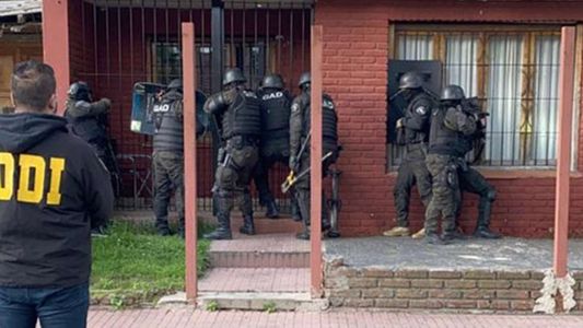 Córdoba: detuvieron a 7 policías, un abogado y un contador por una estafa piramidal