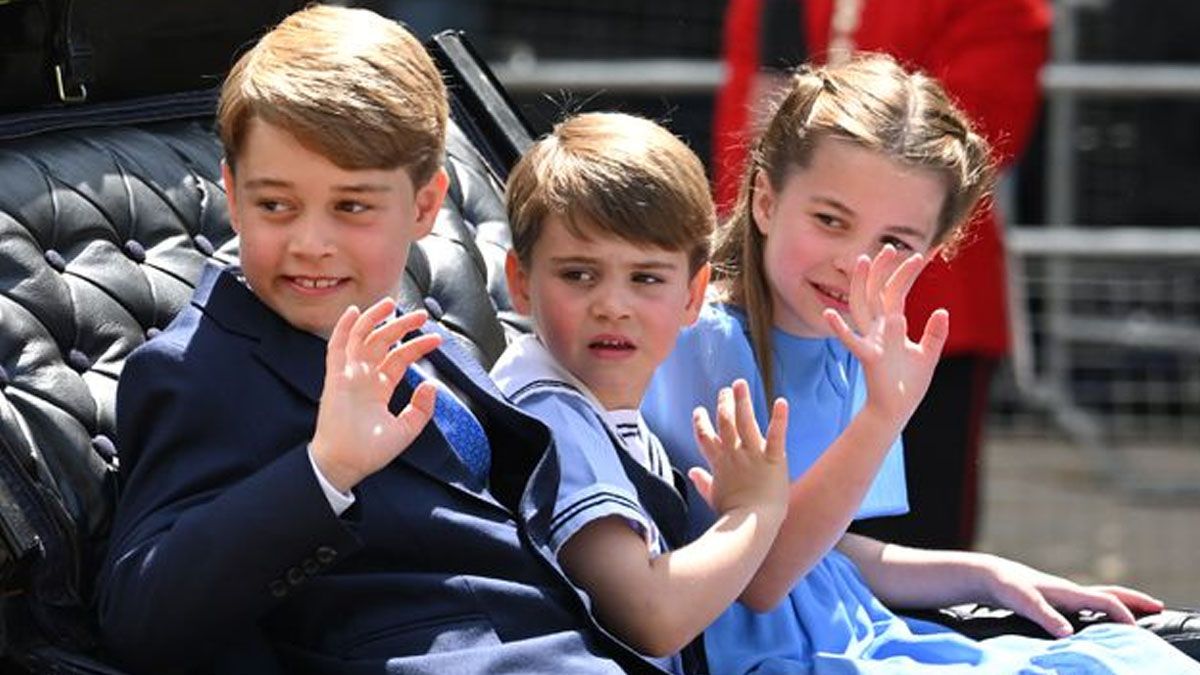 Another photo?  They say Kate will be like that She may be the one to take her son Louise's 6th birthday photos, but it will be a surprise.  only on April 23 (Photo: courtesy of the Daily Mail).