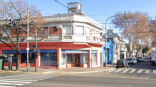 Un taxista fue asesinado a puñaladas cuando fue asaltado en Parque Avellaneda