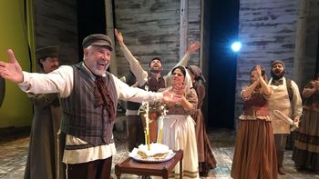 Lavié cumplió 81 años y lo festejó arriba del escenario