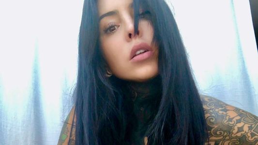 Candelaria Tinelli sacó los comentarios en sus posteos: Corta la bocha; no les cabe, no me sigan