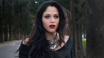 Cambio de look: Barbie Vélez se pasó de bando y ya no es más morocha