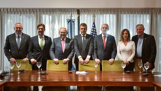 Sergio Massa recibió a legisladores de EEUU y avanza en un acuerdo de información fiscal de argentinos