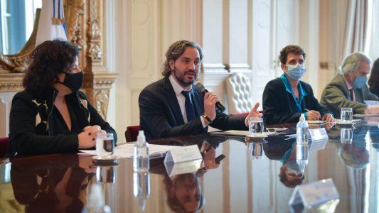 Ante la ausencia de Alberto, Cristina no pisará la Rosada y todo quedó en manos de Santiago Cafiero