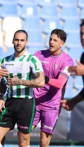 Un jugador se desvaneció en el medio de un partido de fútbol a nueve meses de su primer episodio cardíaco