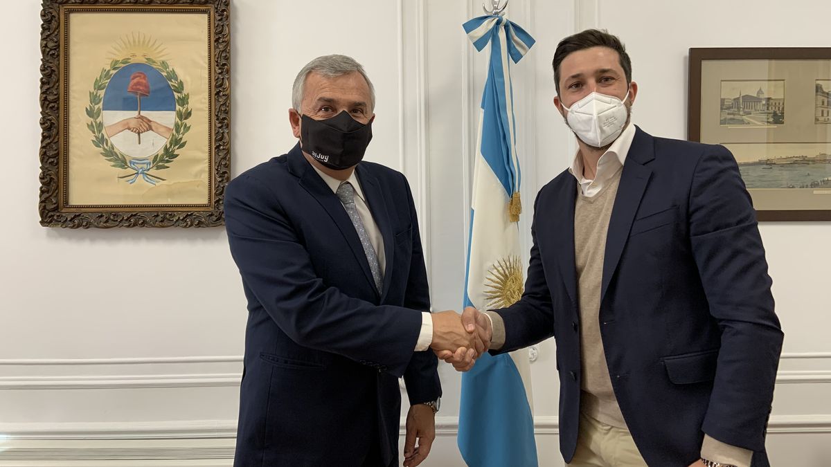 Gerardo Morales y Xavier Martínez, en la embajada argentina en Madrid. 