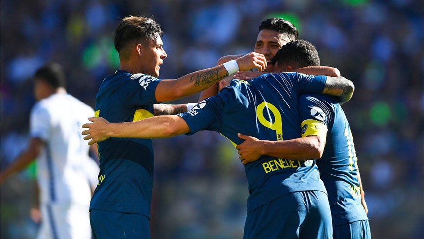 Con un penal de Benedetto y un tiro libre de Zárate, Boca le ganó 2 a 0 a Godoy Cruz de local y está al acecho