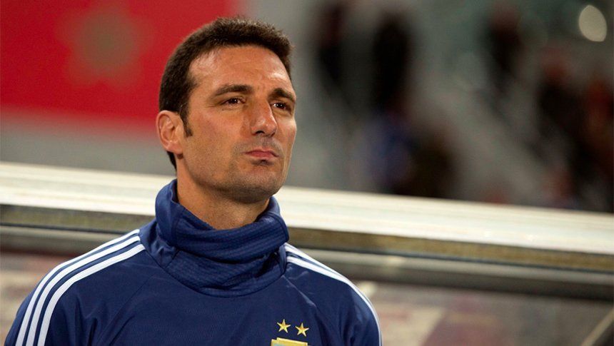 Scaloni: El equipo lo tengo y los jugadores lo saben, pero no lo diré para no darle ventajas a Qatar
