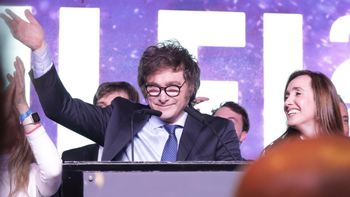 Javier Milei arrasó en todo el país, pero ahora empieza otra elección con un final abierto