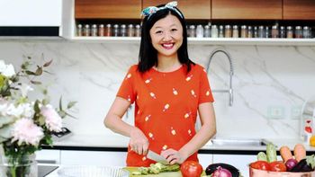 Karina Gao se recupera y mostró su pancita tras salir del coma inducido: “Un saludito del bebu”