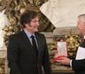 El pensamiento antifrancisco del pensador libertario que Milei homenajeó al volver del Vaticano
