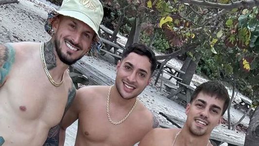 Las lujosas vacaciones de Darío Benedetto en Estados Unidos: yates, fiestas en la playa y asado con amigos