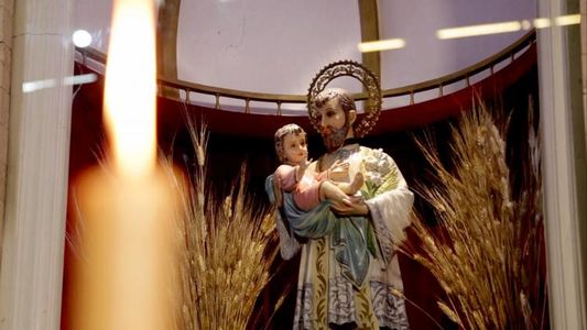 Comenzó la vigilia por San Cayetano en Liniers: se espera una multitud de fieles