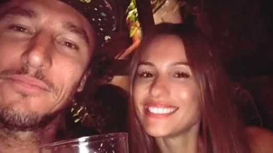 Pampita y Pico Mónaco, enamorados en la noche marplatense