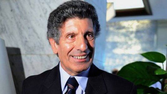 El Gobierno designa al ex vicepresidente Carlos Chacho Álvarez como embajador en Perú