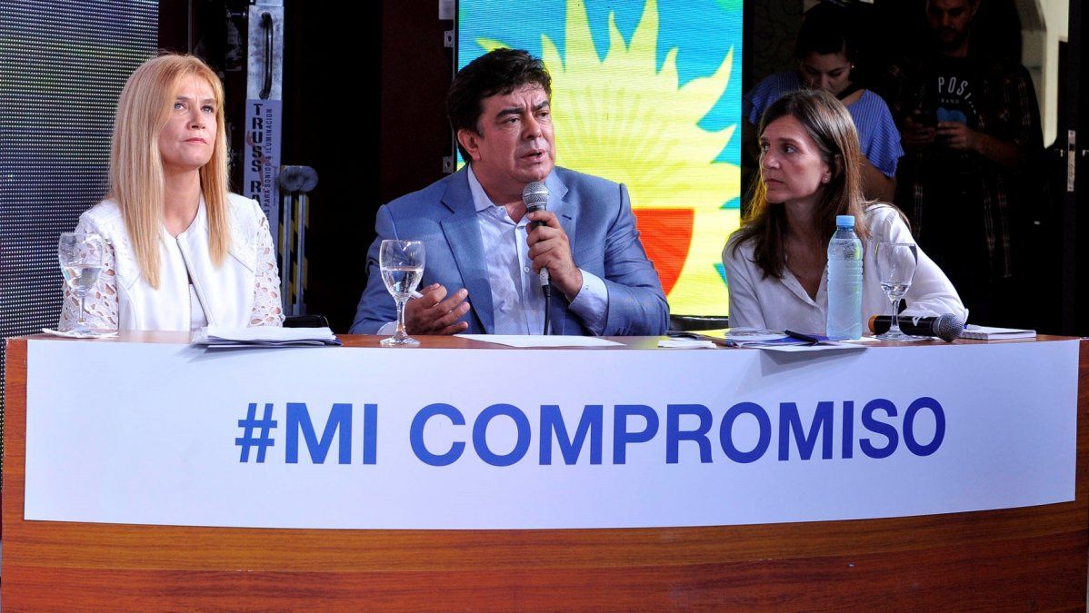 Espinoza recibió con una chanza el anuncio de la candidatura de Finocchiaro en La Matanza