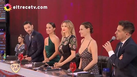 Ángel de Brito mandó al frente a Pampita y Lourdes Sánchez