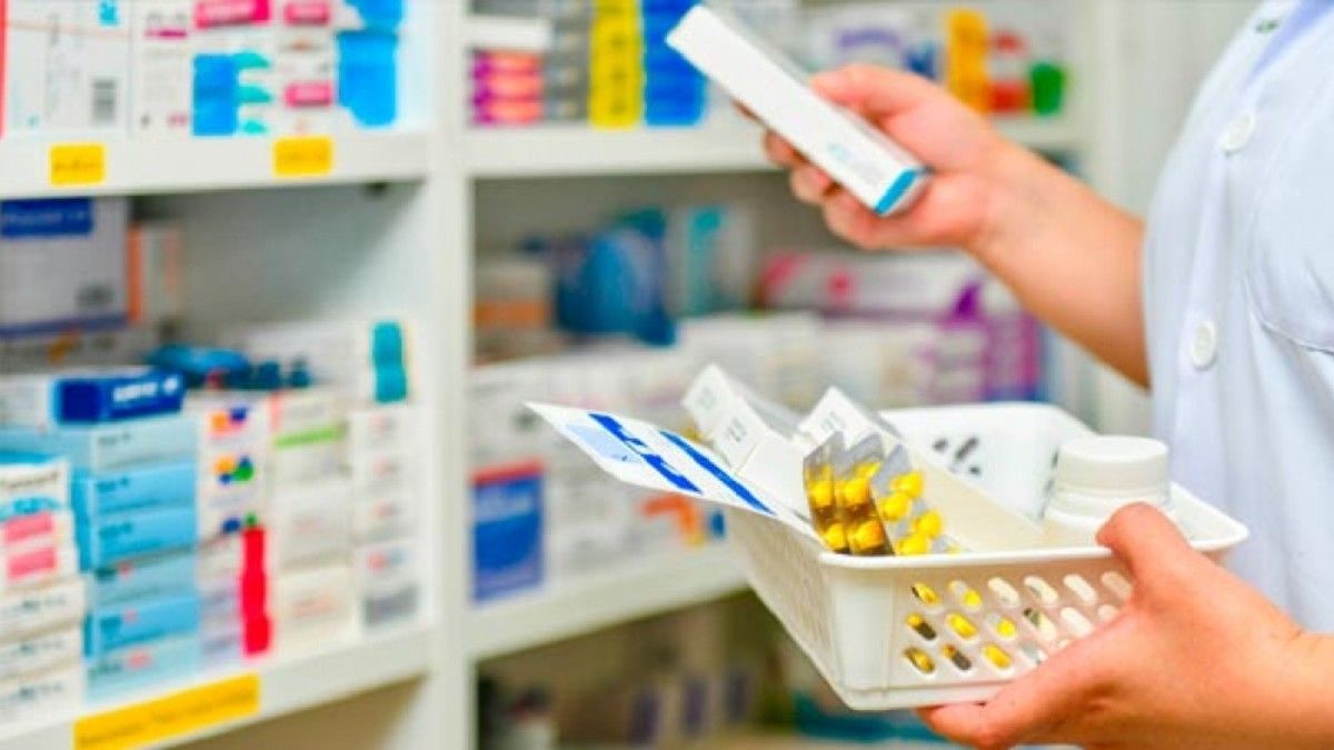 El midazolam –se usa para la sedación de pacientes- tenía un costo de $38,70 antes de la pandemia y pasó en abril de este año a $514. Esto es, una suba del 1229%.