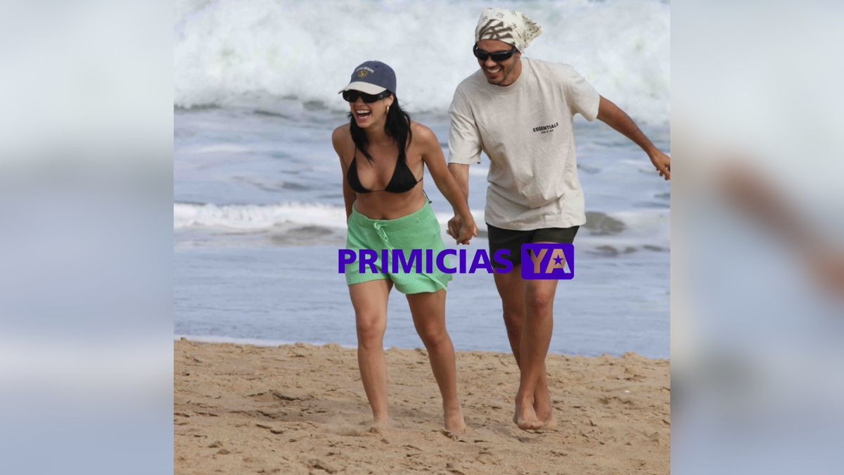 Lali Espósito en Punta del Este, a los besos con Santi Talledo.&nbsp;