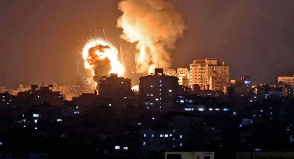 Ataque israelí contra Gaza la noche del 11 de mayo. (Foto: Ho Han/ Flickr-Twitter)