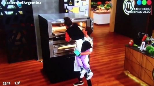 MasterChef Celebrity: La accidentada noche de pizzas de Cande Vetrano