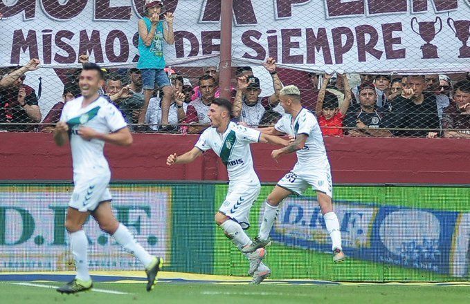 Banfield sorprendió a Lanús en el Clásico del Sur