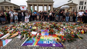 atentado en una marcha del orgullo en berlin: el principal sospechoso murio mientras era buscado por la policia