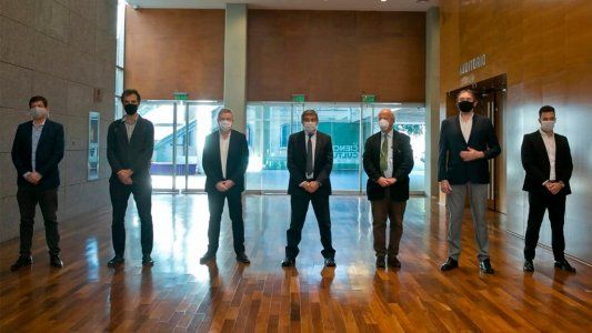 Para enfrentar al coronavirus, el MINCyT presentó 8 nuevos proyectos científicos