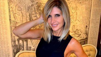 El destape de Débora Plager a punto de cumplir 50 años: se mostró espléndida en bikini