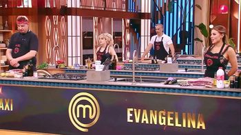 Quién fue el nuevo famoso eliminado de MasterChef Celebrity en una gala cargada de tensión