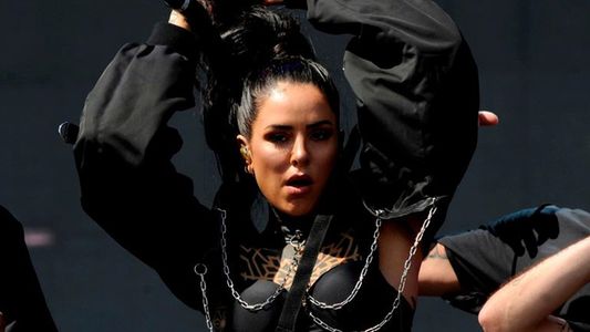 Cande Tinelli debutó en el Lollapalooza con algunos problemas de sonido