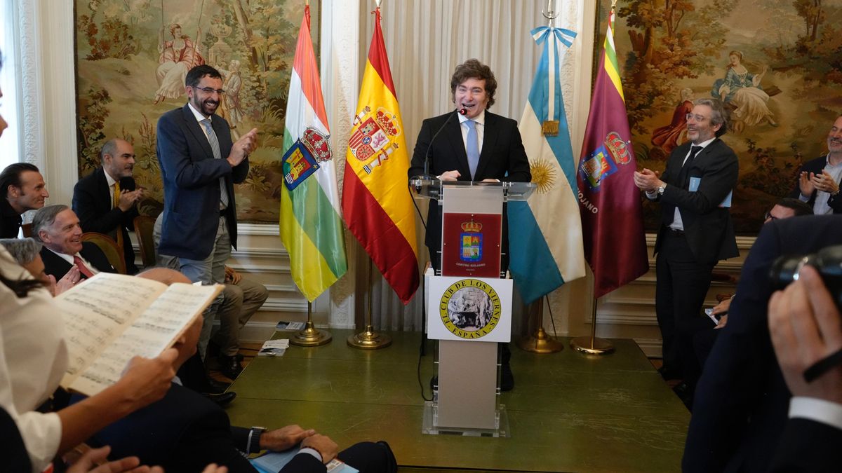 Milei retornó a España para recibir un premio de la Escuela de Salamanca. (Foto: prensa presidencia).
