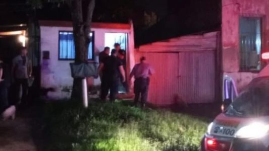 Macabro: hallaron a un niño y a una niña muertos y a su mamá con un cuchillazo en el cuello