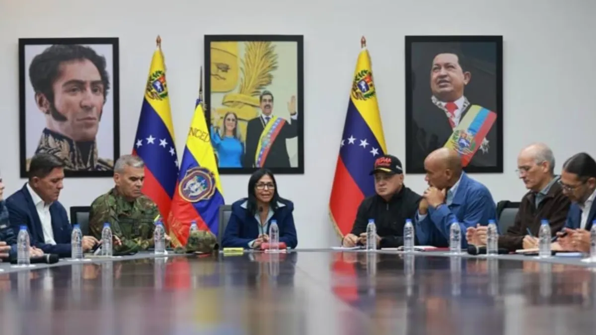 El presidente norteamericano asegur&oacute; que la instrucci&oacute;n fue comunicada a la jefa del r&eacute;gimen chavista, Delcy Rodr&iacute;guez.&nbsp;