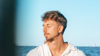 Matías Rebozov, el execonomista y coach que acompaña a personas vacías a conectar con su propósito de vida