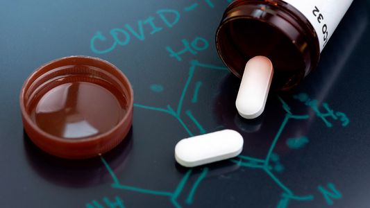 La OMS recomendó dos nuevos tratamientos contra el Covid-19, ¿cuáles son y para quiénes están indicados?