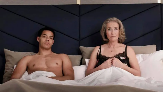 Emma Thompson: un desafío actoral desnuda y un orgasmo tardío a los 55 años en la pantalla