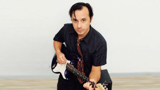 Acusan de acoso y amaneza al líder de un grupo de rock