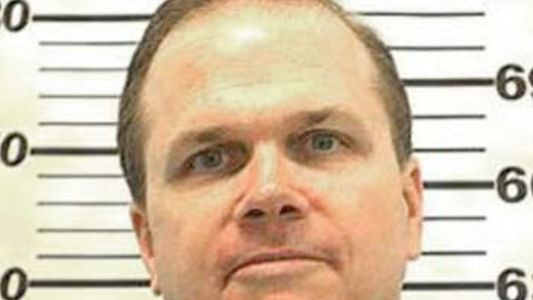 Niegan por séptima vez libertad para asesino de Lennon