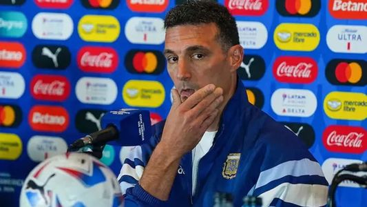 Una mujer PIROPEÓ a Scaloni y la reacción del DT dejó a todos impactados: Sos re...