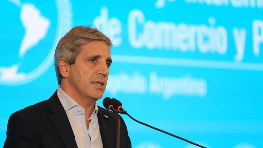 Luis Caputo habló ante empresarios: No nos vamos a desviar de este curso, la estabilidad vino para quedarse