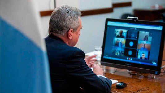 Dura respuesta de Agustín Rossi a Duhalde: Un golpe de Estado es un escenario absolutamente improbable