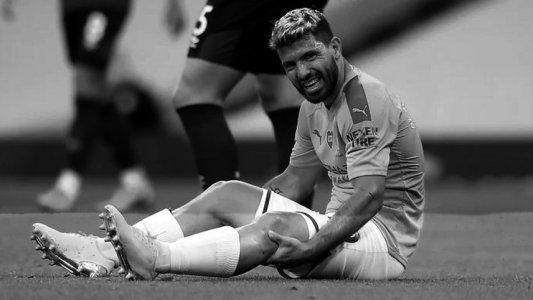 Preocupación: el Kun Agüero salió lesionado en la goleada del City y podrían ser los meniscos