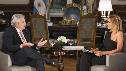 ¿El Nueve le soltó la mano a Viviana Canosa?