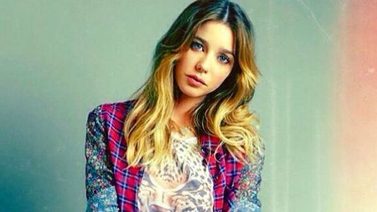 Lucía Celasco imitando a su abuela Susana